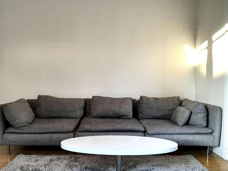 Entire Apartment Ville de Stockholm Extérieur photo